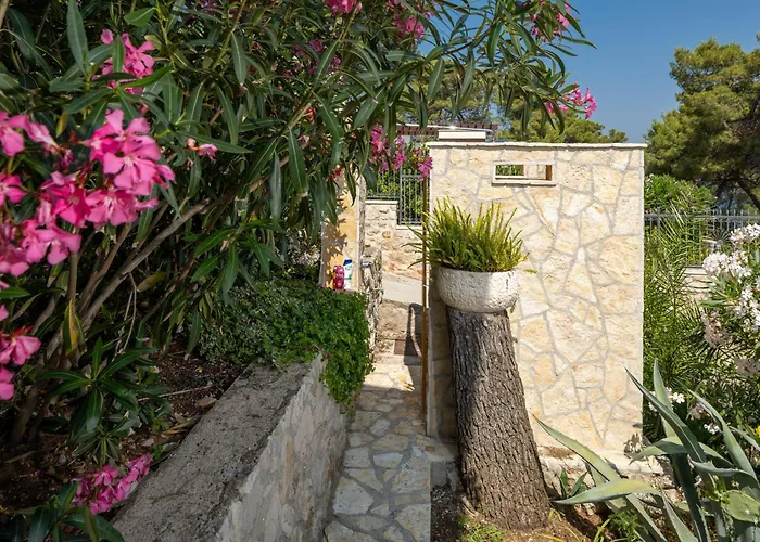 Appartamento Dobronic Jelsa (Hvar)